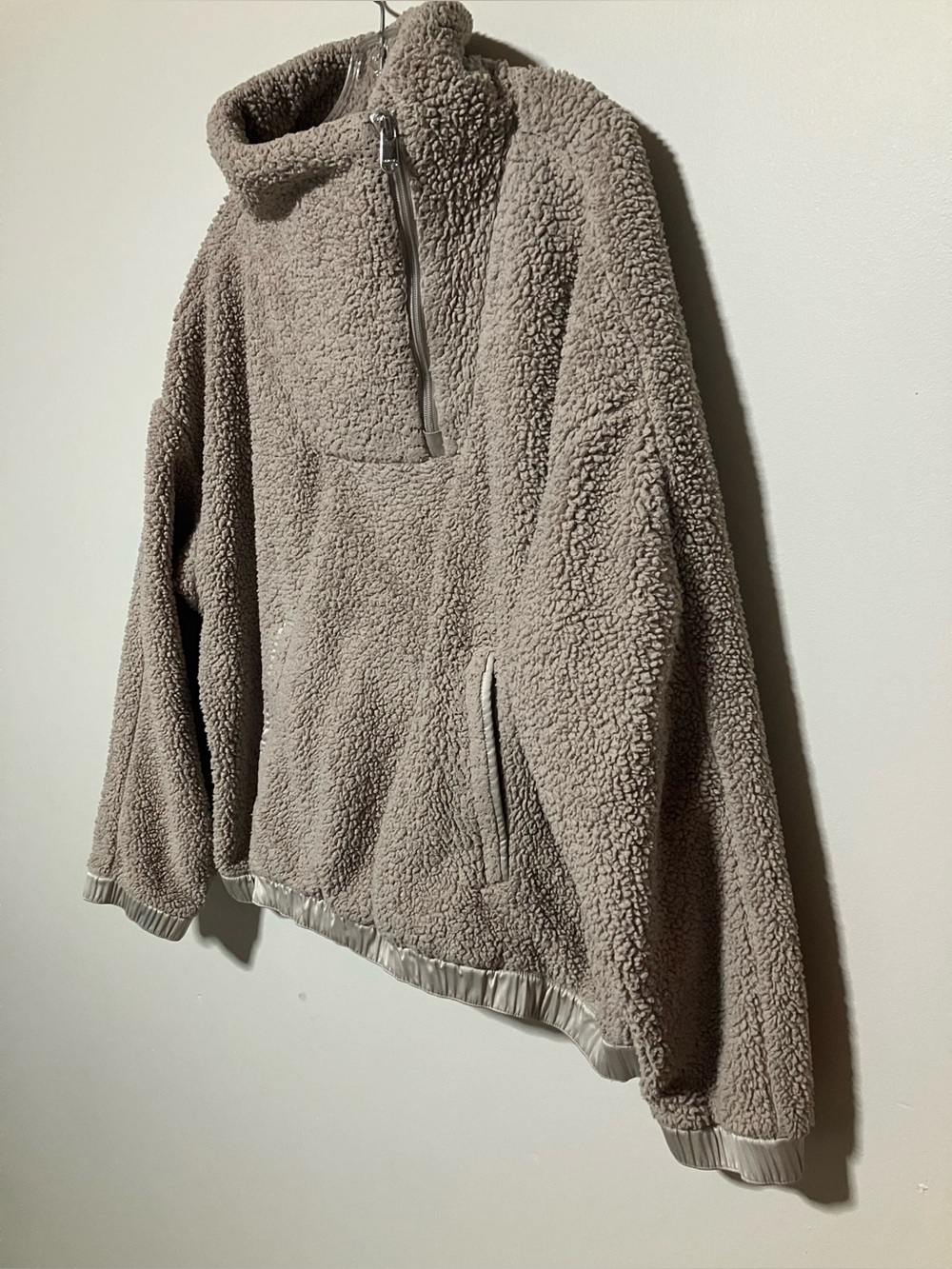 Athleta Sherpa Fleece Quarter Zip Pullover Sweater Beige Tan Cozy Size XL